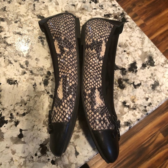 Vionic “Minna” Leather Ballet Slipper Flat 7 - Picture 7 of 11